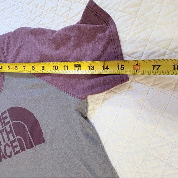 The North Face Women's Pink and Gray Short Sleeve Tee - Picture 7 of 8